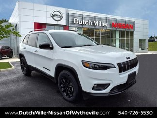 Used 2023 Jeep Cherokee Altitude Lux image 1