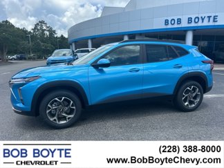 New 2025 Chevrolet Trax LT w/ Driver Confidence Package image 1