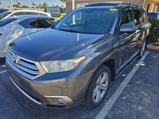 Used 2013 Toyota Highlander Limited image 1