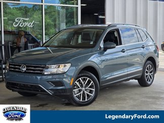 Used 2020 Volkswagen Tiguan SE image 1