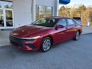 Used 2024 Hyundai Elantra SEL image 1