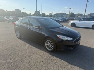 Used 2017 Ford Focus SE image 1