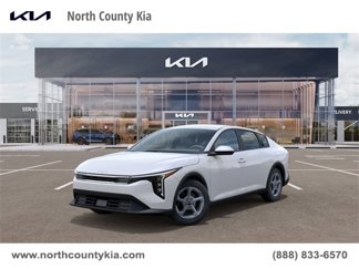 New 2025 Kia K4 LXS image 1