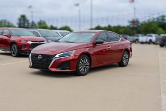 Used 2025 Nissan Altima 2.5 SV image 1