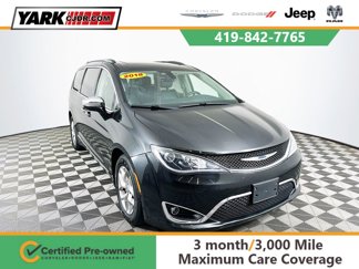 Certified 2018 Chrysler Pacifica Limited image 1