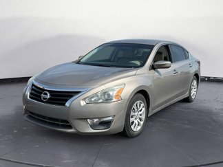 Used 2015 Nissan Altima 2.5 S image 1