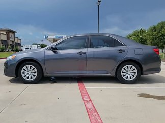 Used 2014 Toyota Camry LE image 1
