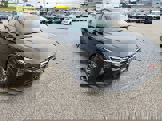 New 2025 Kia K4 LXS image 1