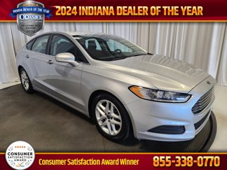 Used 2015 Ford Fusion SE image 1