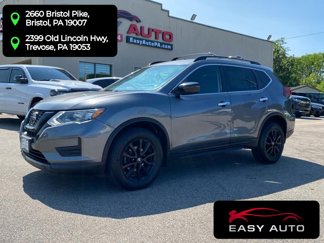Used 2018 Nissan Rogue SV image 1