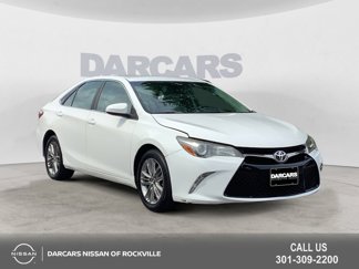Used 2017 Toyota Camry SE image 1