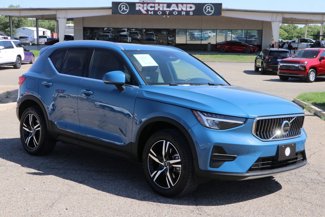 Used 2024 Volvo XC40 B5 Core image 1