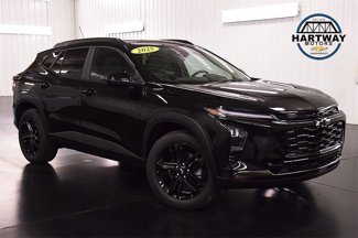 New 2025 Chevrolet Trax ACTIV w/ Sunroof Package image 1