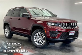 New 2025 Jeep Grand Cherokee Laredo image 1