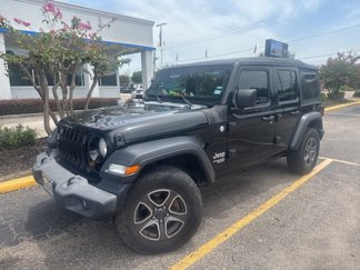 Used 2018 Jeep Wrangler Unlimited Sport image 1