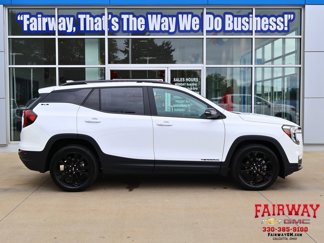 Used 2022 GMC Terrain SLE w/ Driver Convenience Package image 1