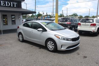 Used 2018 Kia Forte LX image 1