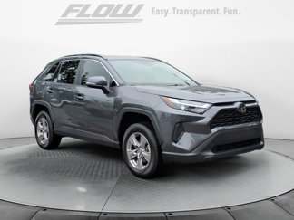 Used 2022 Toyota RAV4 XLE image 1