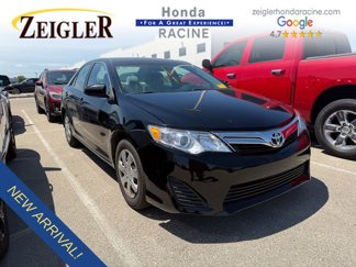 Used 2014 Toyota Camry LE image 1