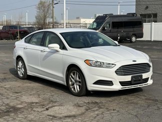 Used 2014 Ford Fusion SE image 1
