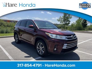 Used 2017 Toyota Highlander XLE image 1