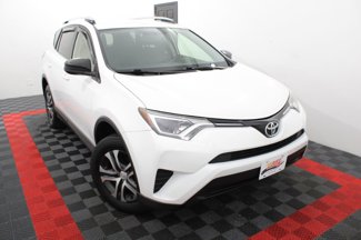Used 2016 Toyota RAV4 LE image 1