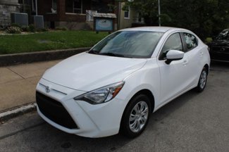 Used 2019 Toyota Yaris L image 1