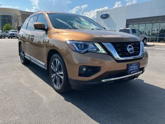 Used 2017 Nissan Pathfinder Platinum w/ Family Entertainment Package image 1