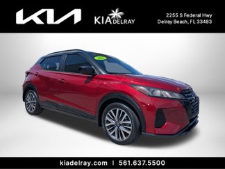 Used 2022 Nissan Kicks SV image 1