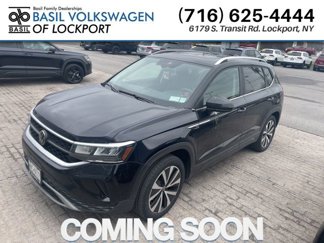 Certified 2023 Volkswagen Taos SE w/ Panoramic Sunroof Package image 1