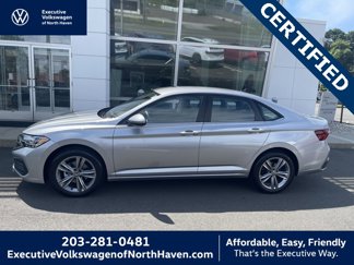 Certified 2024 Volkswagen Jetta SE image 1