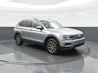 Used 2020 Volkswagen Tiguan SE image 1