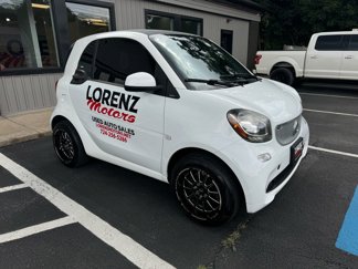 Used 2016 smart fortwo pure image 1