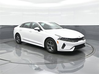 Used 2021 Kia K5 LX image 1