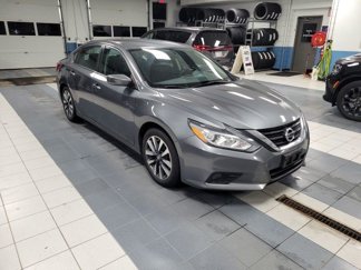 Used 2017 Nissan Altima 2.5 SV image 1