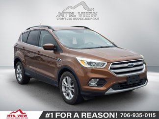 Used 2017 Ford Escape SE w/ SE Leather Comfort Package image 1