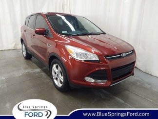 Used 2015 Ford Escape SE image 1