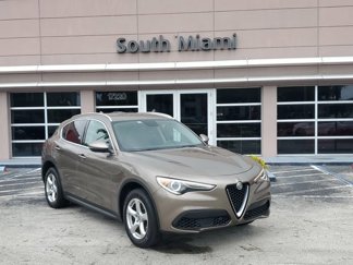 Used 2019 Alfa Romeo Stelvio image 1