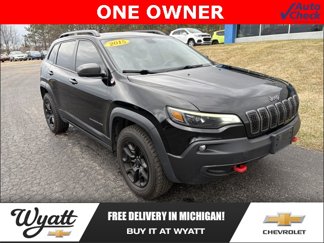 Used 2019 Jeep Cherokee Trailhawk image 1