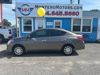 Used 2017 Nissan Versa SV image 1