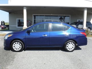 Used 2018 Nissan Versa SV image 1