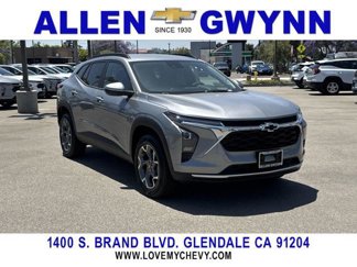 New 2025 Chevrolet Trax LT w/ Driver Confidence Package image 1