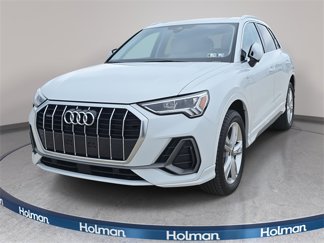 Used 2023 Audi Q3 2.0T Premium w/ Convenience Package image 1
