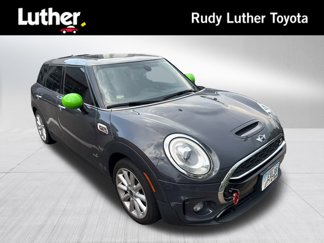 Used 2017 MINI Cooper Clubman S image 1