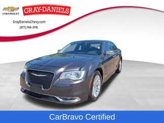 Used 2016 Chrysler 300 C image 1