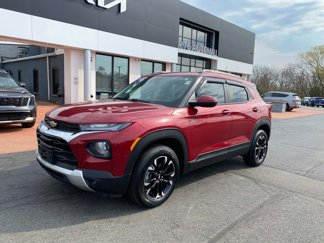 Used 2021 Chevrolet TrailBlazer LT w/ Convenience Package image 1