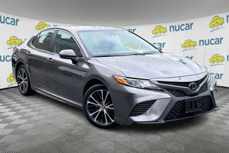 Certified 2020 Toyota Camry SE image 1
