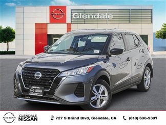 New 2025 Nissan Kicks Play S image 1