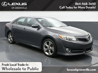 Used 2014 Toyota Camry SE image 1