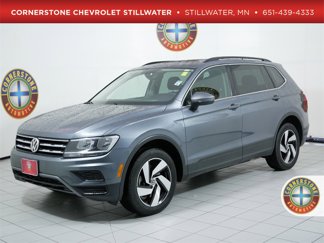 Used 2019 Volkswagen Tiguan SE w/ Panoramic Sunroof Package image 1